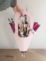 Blumenstrauß in Papiertasche - DekoPanda