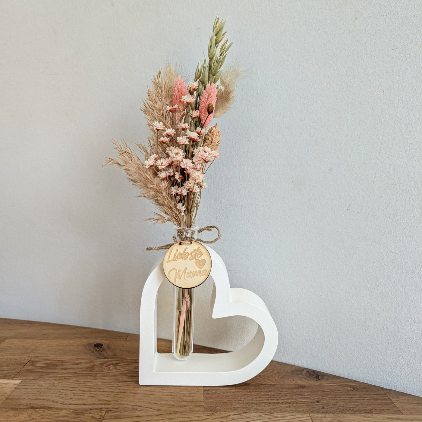 Herzvase aus Raysin mit Trockenblumen – DekoPanda