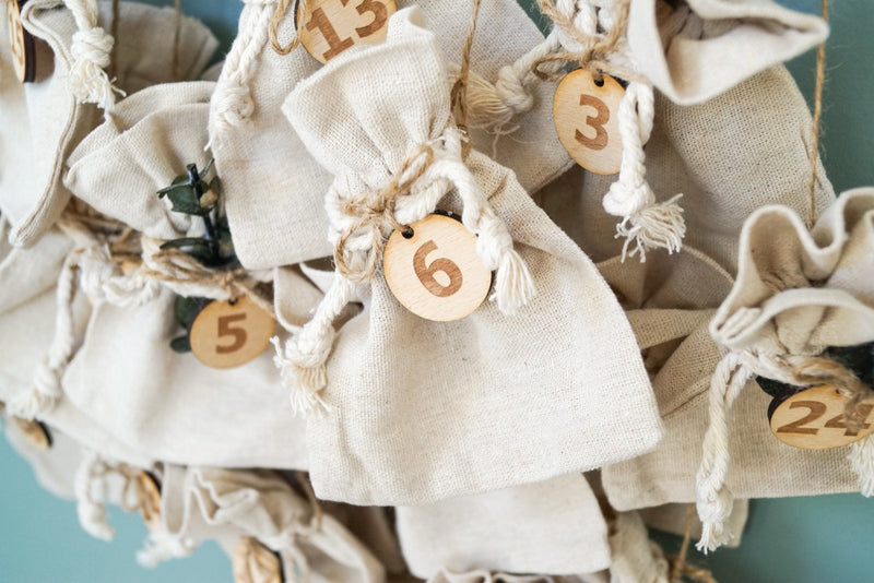 Adventskalender aus Holz mit Personalisierung - DekoPanda